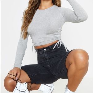 prettylittlething grey ruched side long sleeve top